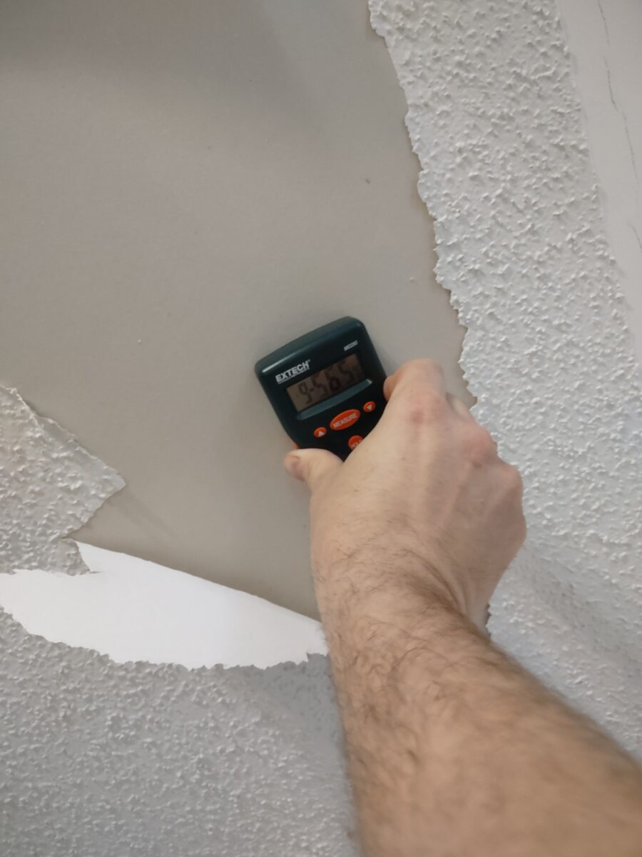 Containment setup for safe black mold removal in residential property